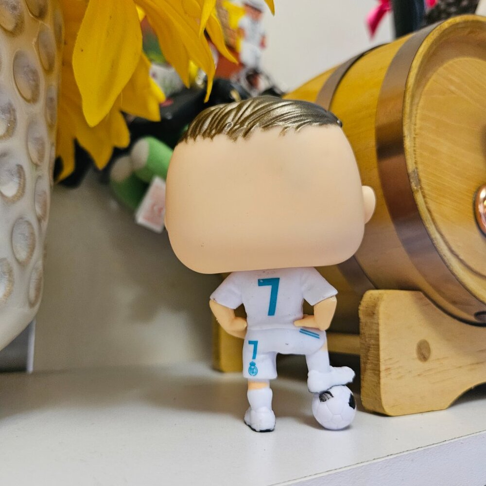 Cristiano Ronaldo  Funko Pop Customized! Real Madrid- Perfect Christmas gift! 🎁 - Picture 3 of 3